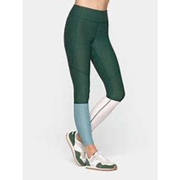 Outdoor Voices 7/8 Dipped Leggings Medium - Picture 1 of 5